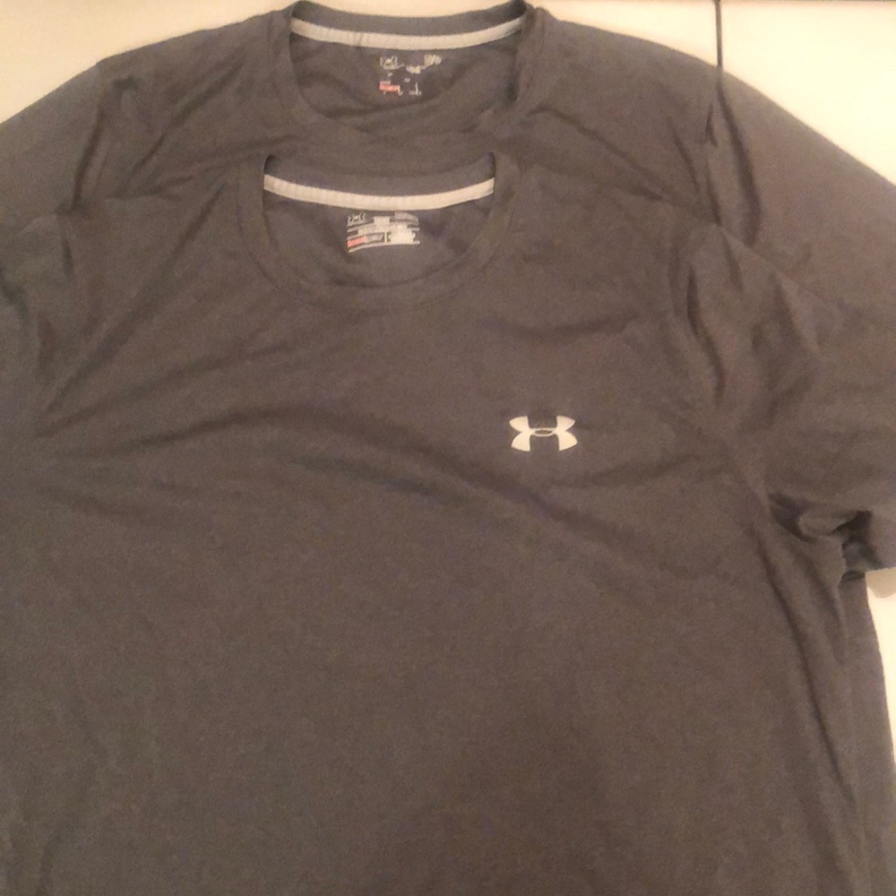 2 Under Armour HeatGear Loose Shirts